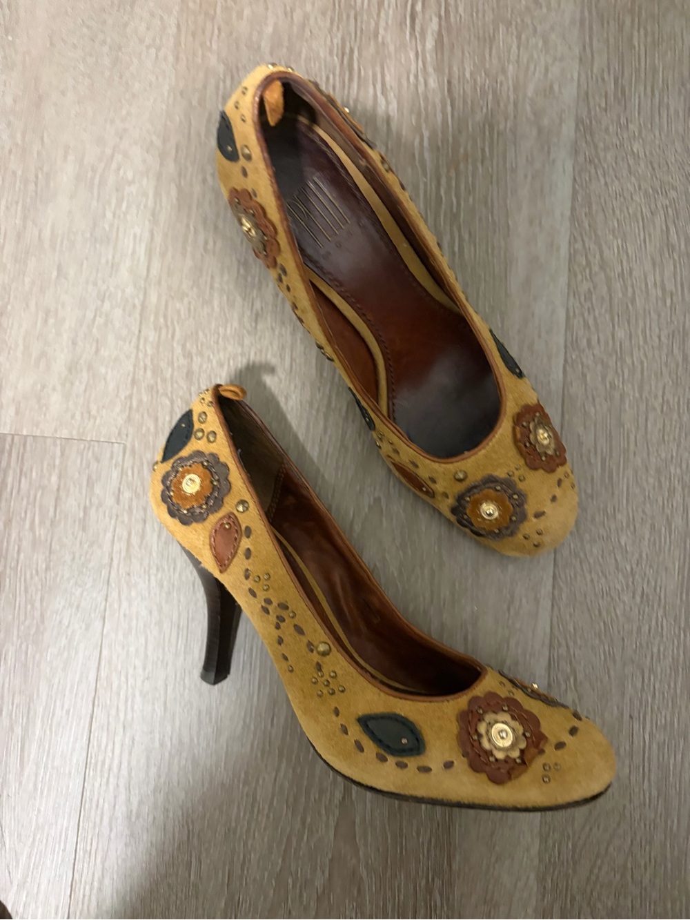 Genuine suede vintage Y2K fairy embroidered heels whimsical romantic‎
